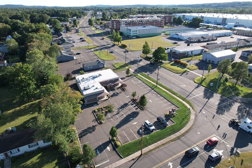 More Photos Of 476 Washington Ave, North Haven Restaurant For Sale