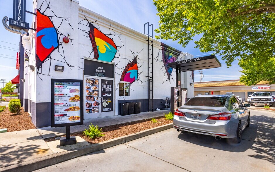 More Photos Of 3409 Arden Way, Sacramento Fast Food For Sale