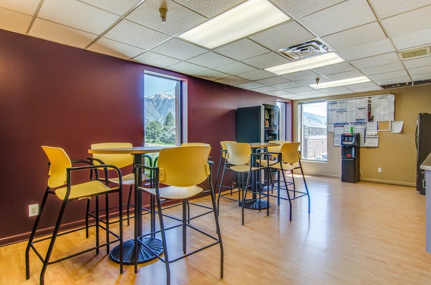 More Photos Of 1333 E 9400 S, Sandy Office For Lease