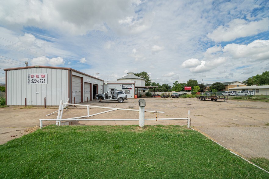 More Photos Of 301 SW 59th St, Oklahoma City Auto Repair For Sale