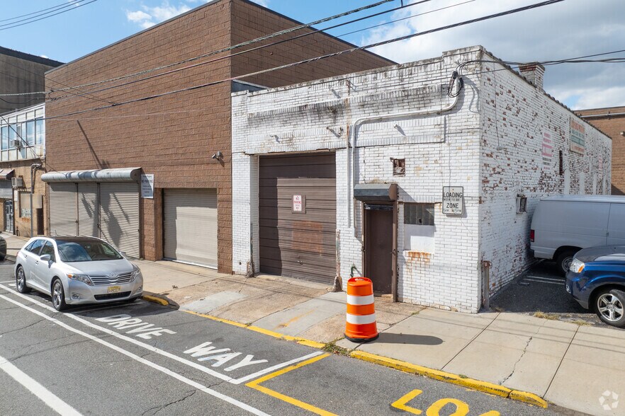 More Photos Of 609 10th St, Union City Industrial For Sale