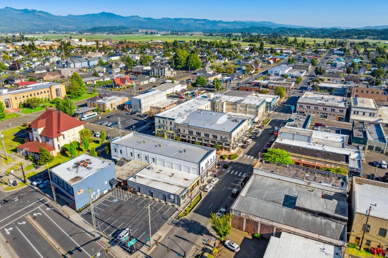 More Photos Of 115 Main Ave, Tillamook General Retail For Lease
