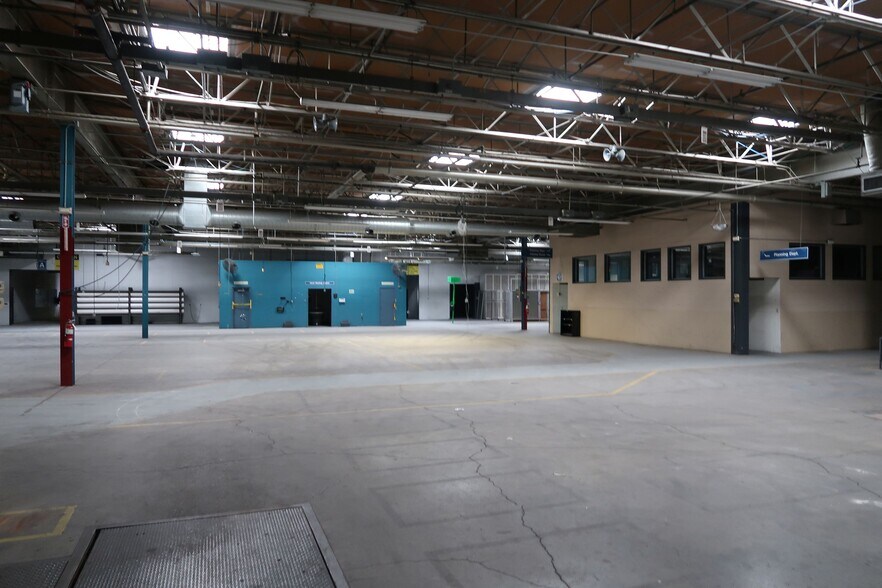 More Photos Of 4200 W Harry St, Wichita Industrial For Sale