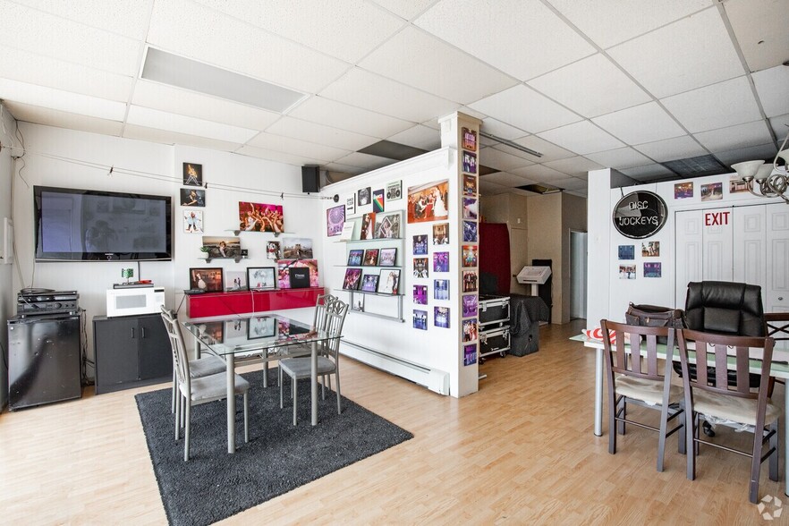 More Photos Of 103-107 S Tyson Ave, Floral Park Apartments For Sale