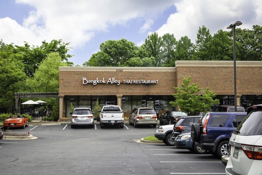 More Photos Of 2150 W Poplar Ave, Collierville Storefront Retail Office For Lease