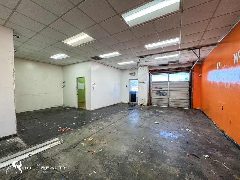 More Photos Of 8108 Highway 85, Riverdale Freestanding For Lease