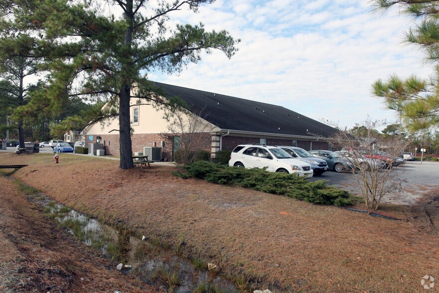 More Photos Of 217-219 Station St, Jacksonville Medical For Sale