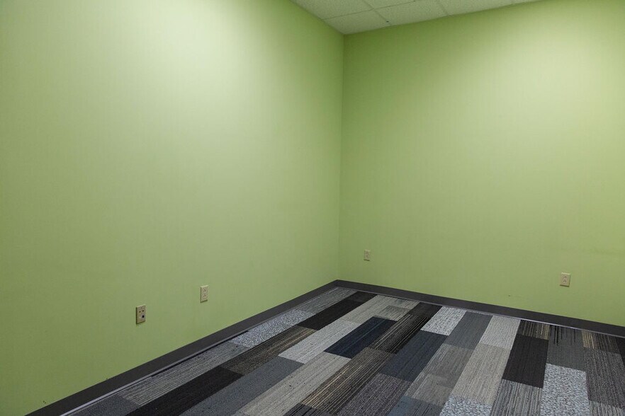 More Photos Of 7501 Penn Ave, Pittsburgh Freestanding For Lease