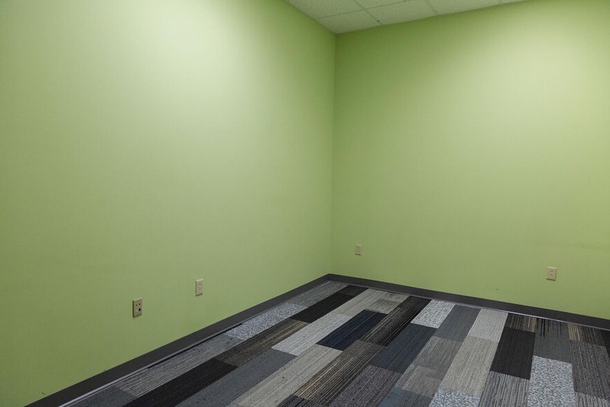 More Photos Of 7501 Penn Ave, Pittsburgh Freestanding For Lease