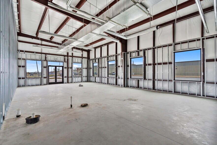 More Photos Of Hwy. 90 and Commerce, Katy Office For Lease