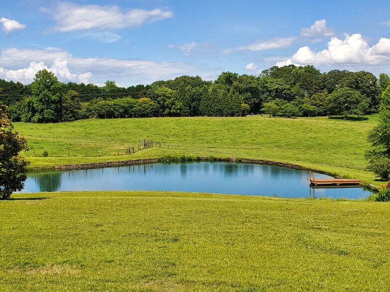 More Photos Of 999 Settles Rd, Suwanee Land For Lease