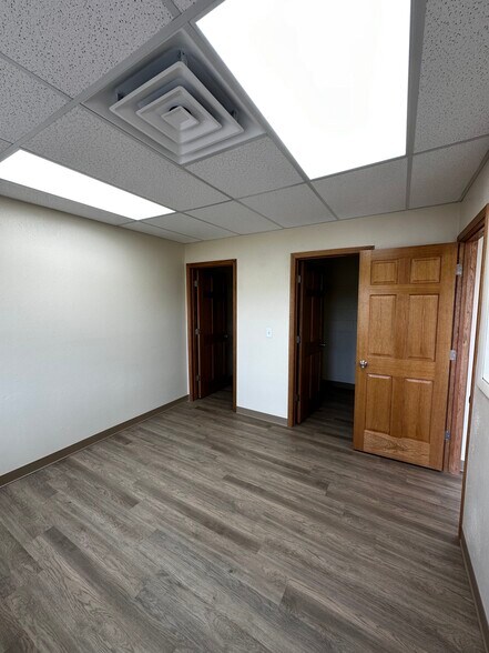 More Photos Of 6400 Yellowstone Hwy, Evansville Warehouse For Sale