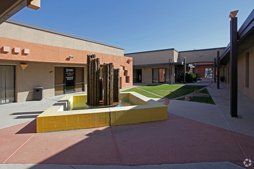 More Photos Of 1605 N Wilmot Rd, Tucson Unknown For Lease