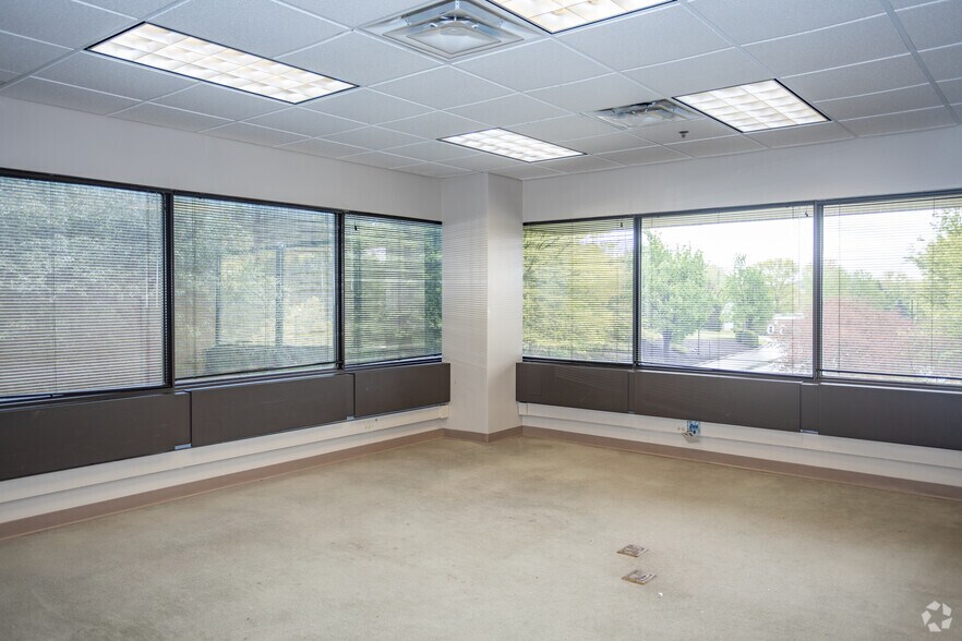 More Photos Of 701 Alpha Dr, Pittsburgh Office For Sale