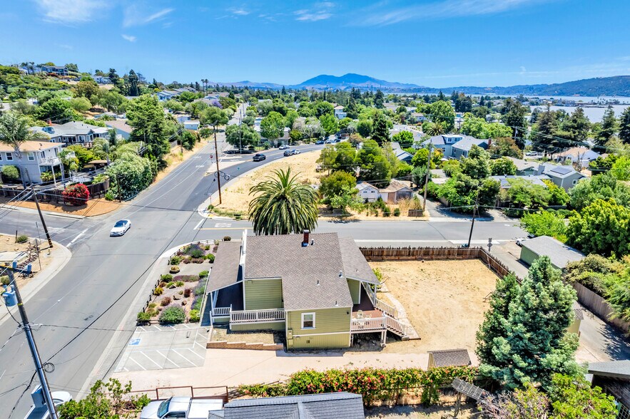 More Photos Of 602 W K St, Benicia Freestanding For Sale