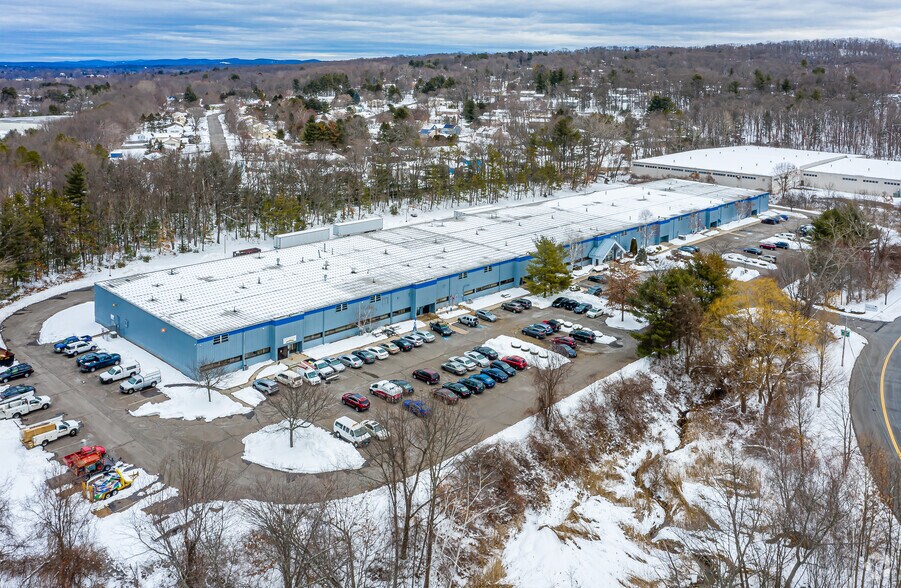 More Photos Of 169 Progress Dr, Manchester Manufacturing For Lease