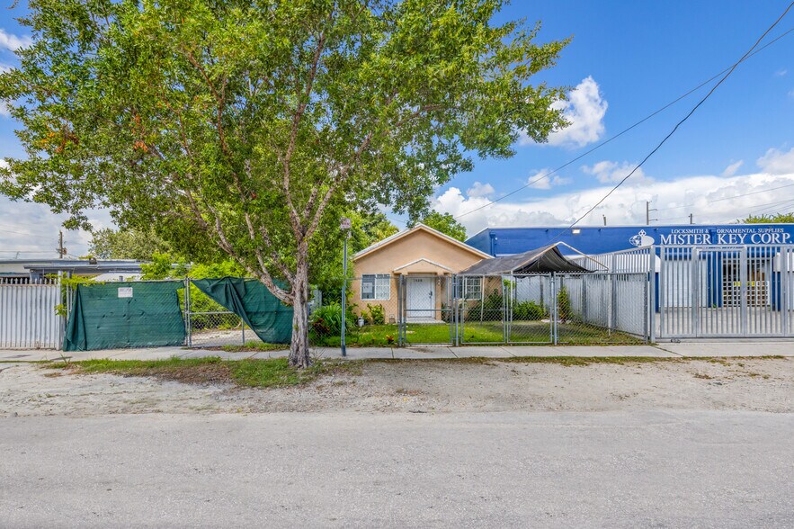 More Photos Of 2180 NW 18th Ave, Miami Industrial For Sale