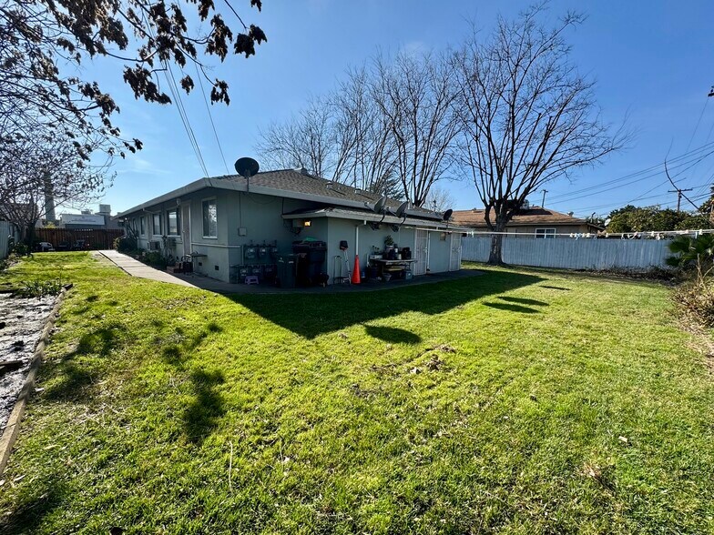 More Photos Of 605 W El Camino Ave, Sacramento Apartments For Sale