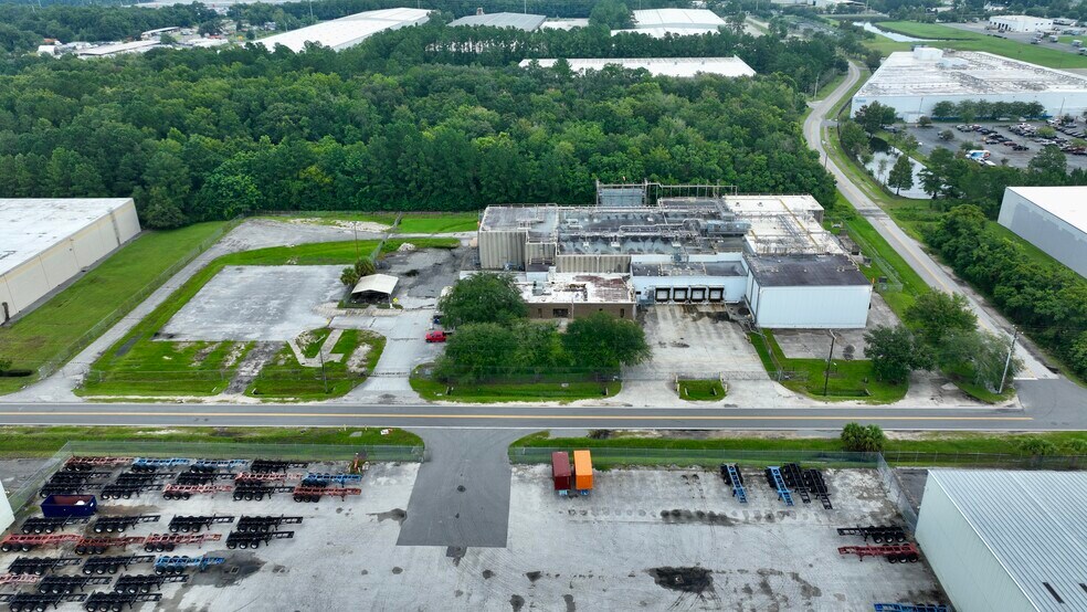 More Photos Of 5441 W 5th St, Jacksonville Warehouse For Sale