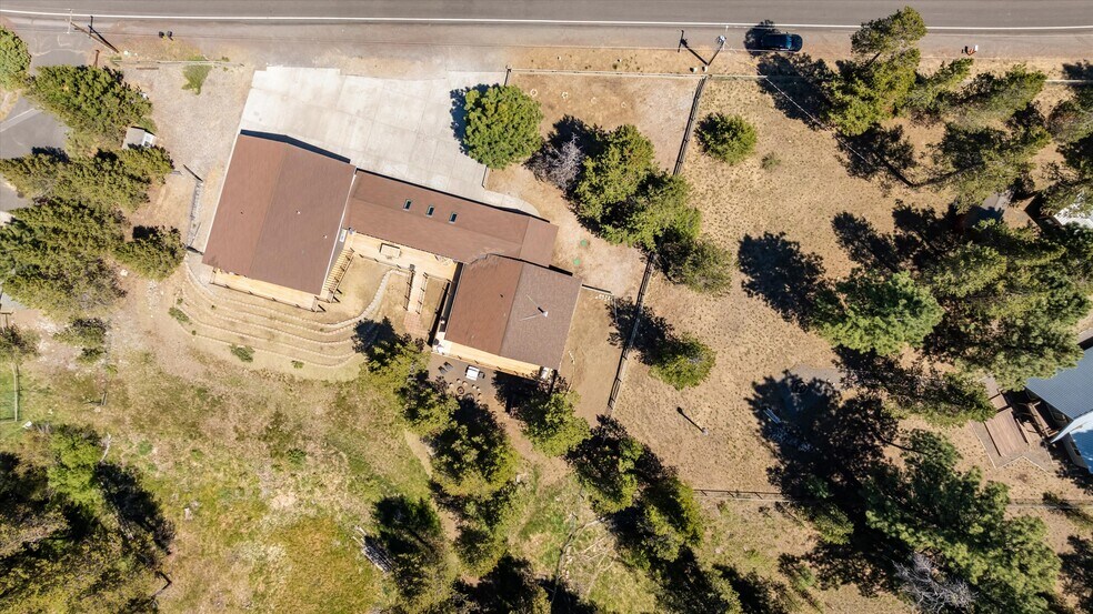 More Photos Of 53345 Riverview Dr, La Pine Multifamily For Sale