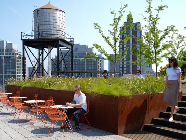 More Photos Of 20 Jay St, Brooklyn Loft Creative Space For Lease