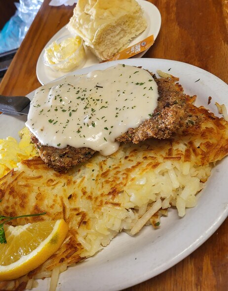 More Photos Of 135 N Nehalem St, Clatskanie Restaurant For Sale