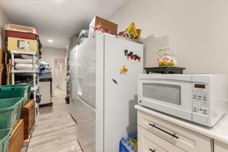 More Photos Of 455 Briar Patch Ln, Geneva Specialty For Sale