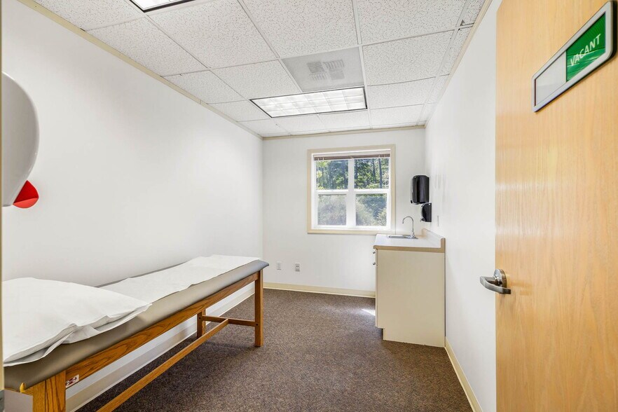 More Photos Of 705 9th St, Florence Medical For Lease