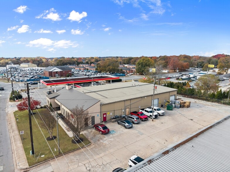 More Photos Of 636 Industrial Blvd, Gainesville Warehouse For Sale