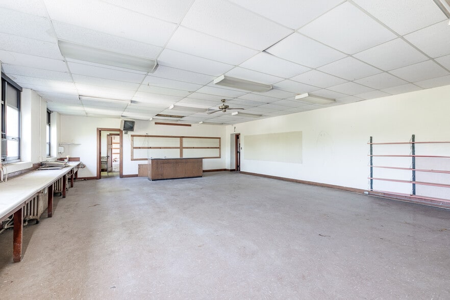 More Photos Of 311 N A St, Wellington Schools For Sale