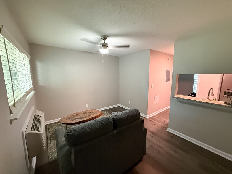 More Photos Of 425 W Taft St, Wichita Apartments For Sale