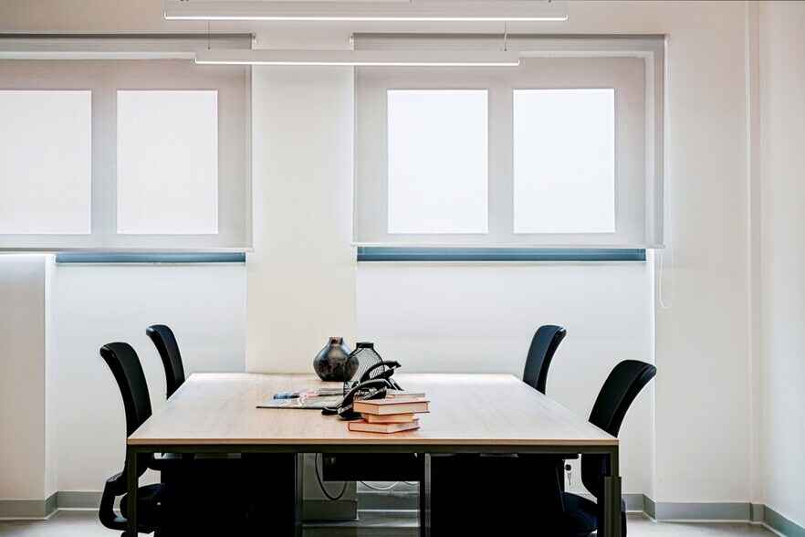 More Photos Of 59-61 King St E, Hamilton Coworking Space