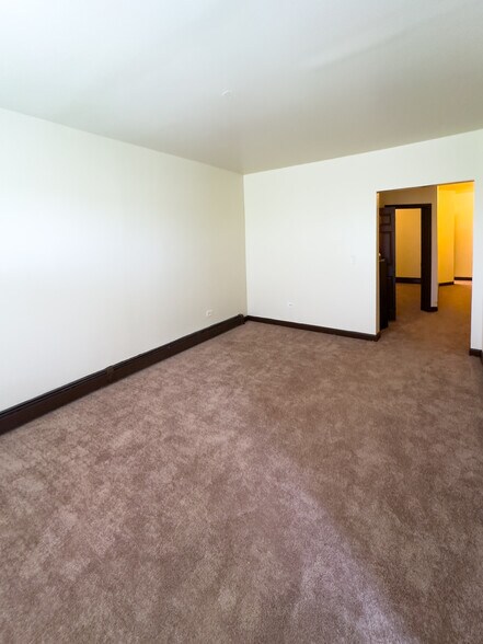 More Photos Of 5947-5959 S Indiana Ave, Chicago Apartments For Sale