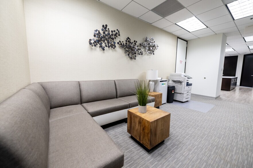 More Photos Of 609 Deep Valley Dr, Rolling Hills Estates Office For Lease