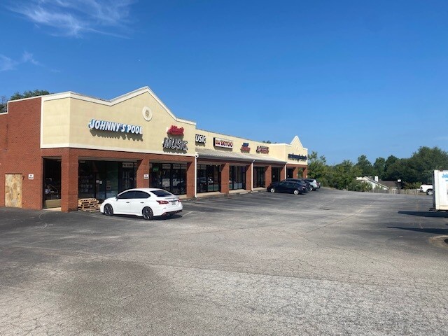 More Photos Of 141-167 Jonesboro Rd, McDonough Unknown For Lease