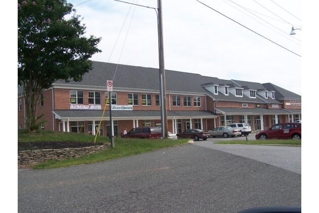 More Photos Of 30-44 Dalrymple Rd, Sunderland Storefront For Lease