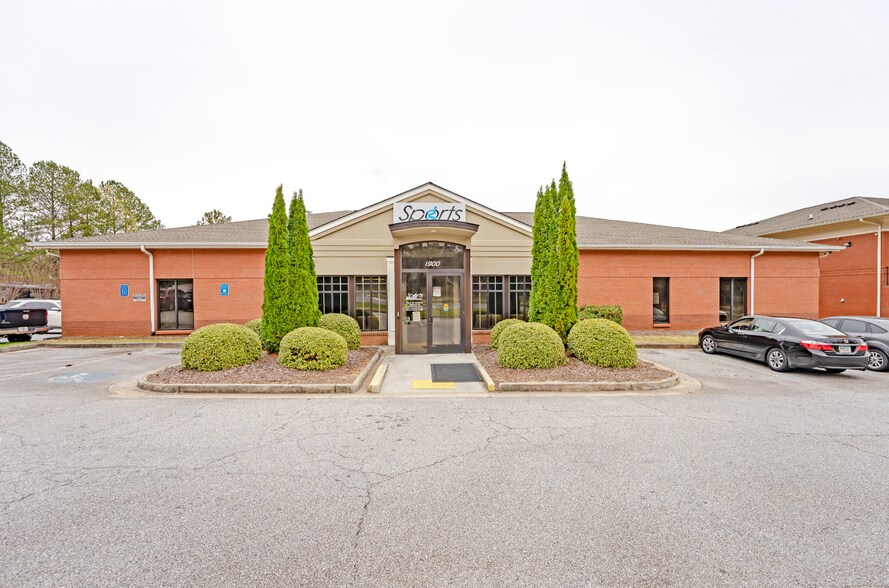 More Photos Of 1900 Riverside Pky, Lawrenceville Medical For Sale