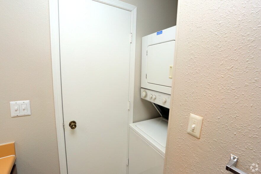 More Photos Of 6326 S 107th East Ave, Tulsa Apartments For Sale