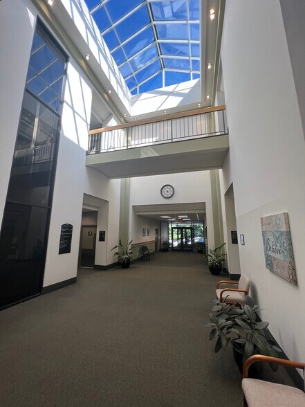 More Photos Of 16 Industrial Blvd, Paoli Office For Sale