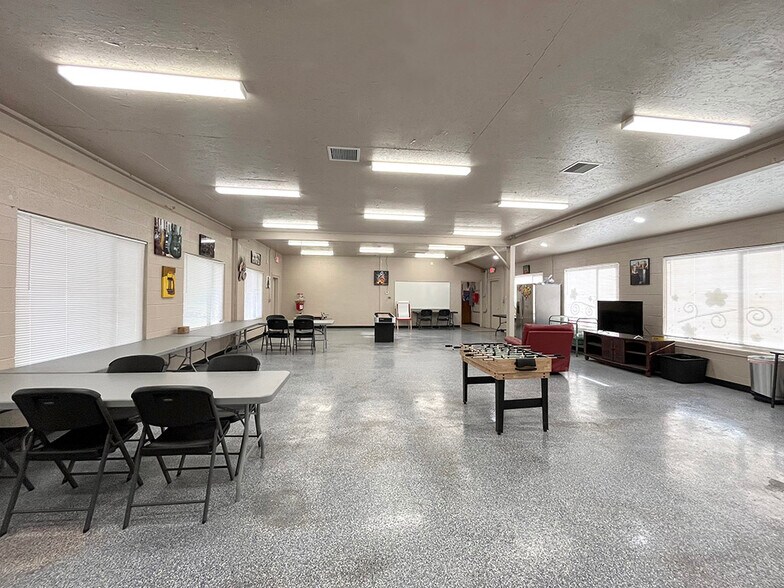 More Photos Of 2891 E Adams St, Show Low Storefront Retail Residential For Sale
