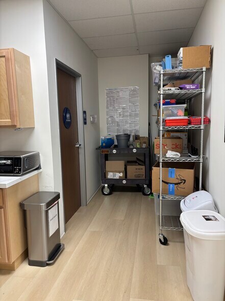 More Photos Of 346 N Azusa Ave, La Puente Storefront Retail Office For Sale