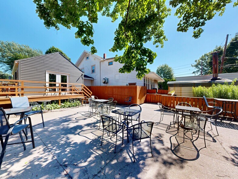 More Photos Of 6990 W Lake Rd, Fairview Restaurant For Sale