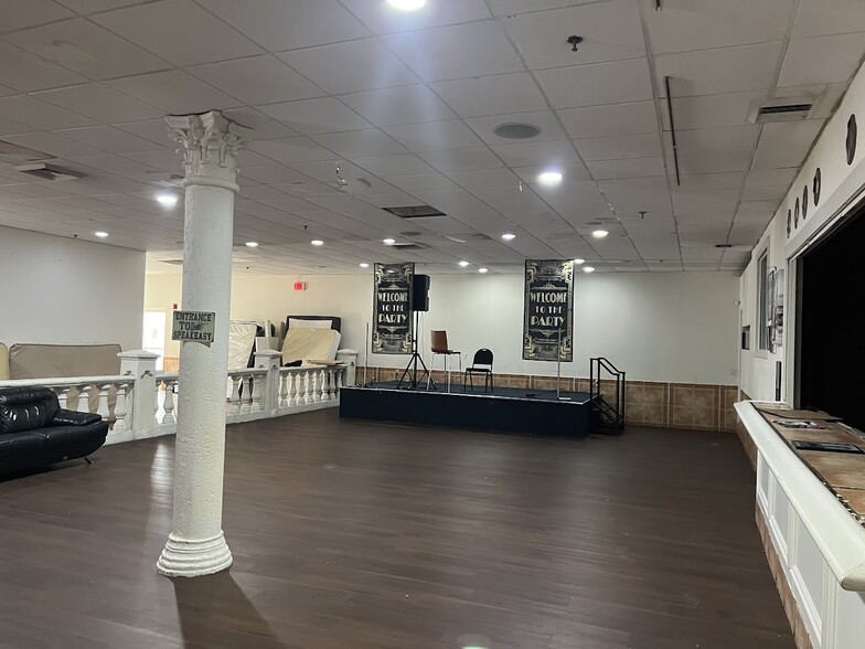 More Photos Of 16805 NW 12th Ave, Miami Hotel For Sale