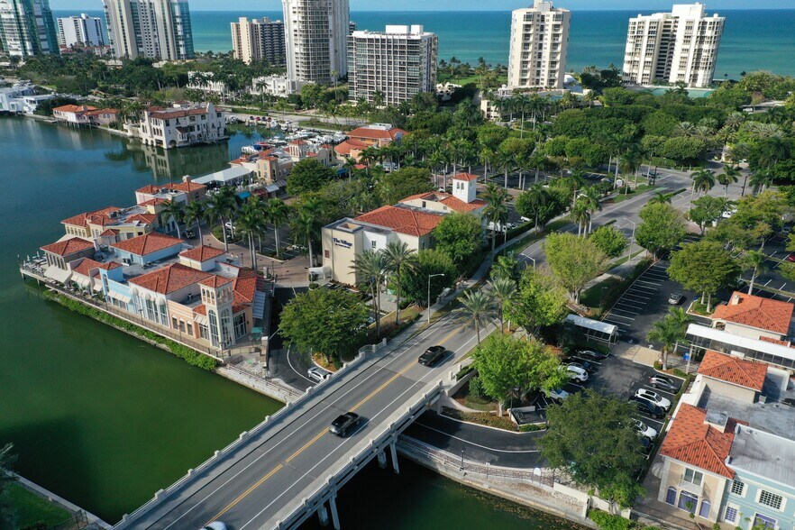 More Photos Of 4242-4280 Gulf Shore Blvd N, Naples Unknown For Lease