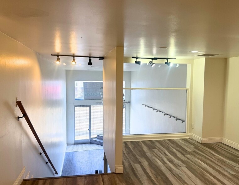 More Photos Of 7552 Melrose Ave, Los Angeles Storefront For Lease
