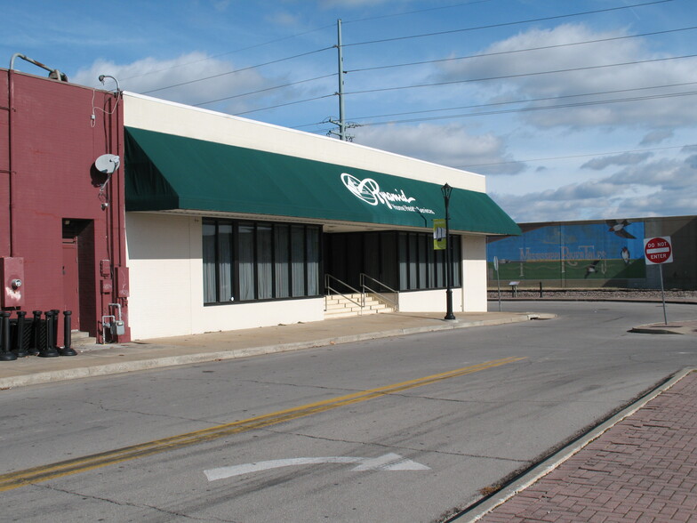 Primary Photo Of 18 N Main St, Cape Girardeau Storefront Retail Office For Sale