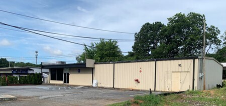 More Photos Of 2878 Jonquil Dr SE, Smyrna Freestanding For Sale