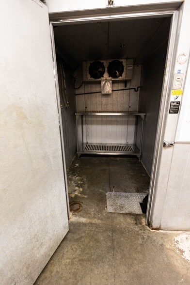 More Photos Of 6263 State Highway 66, Tulsa Restaurant For Sale