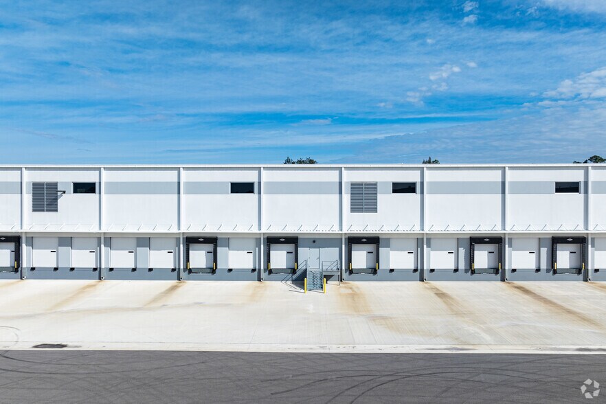 More Photos Of 6115-6150 Tri County Commerce Way, Fort Myers Unknown For Lease