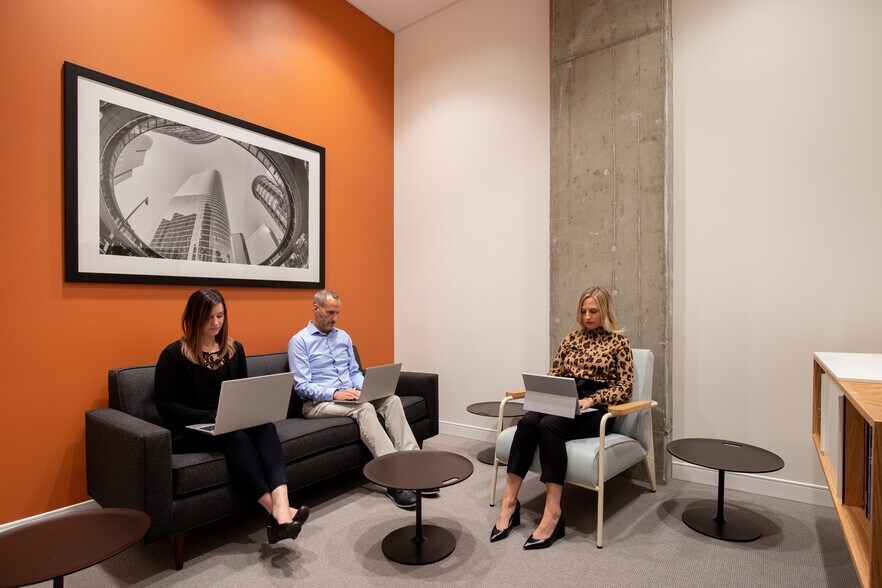 More Photos Of 460 Doyle Ave, Kelowna Coworking Space